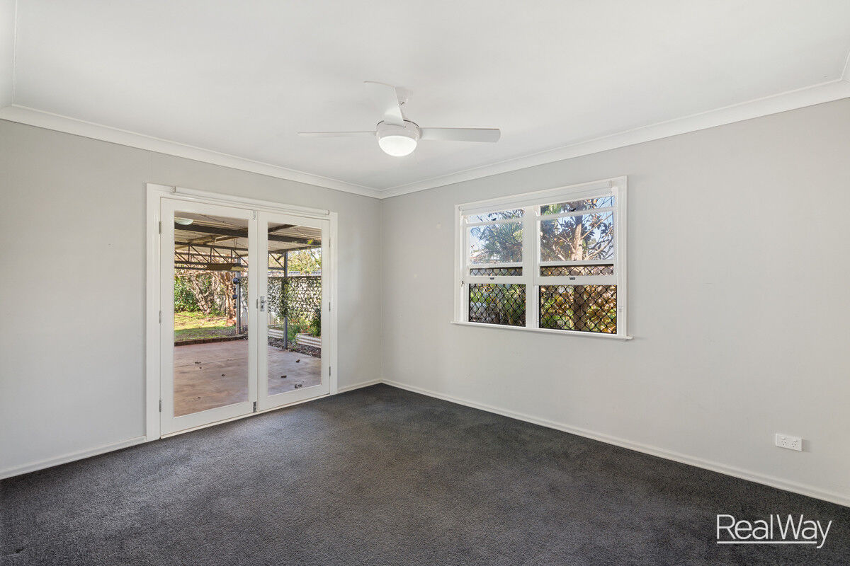 32 Charlotte Street, Newtown QLD 4350, Newtown - Thumbnail 7