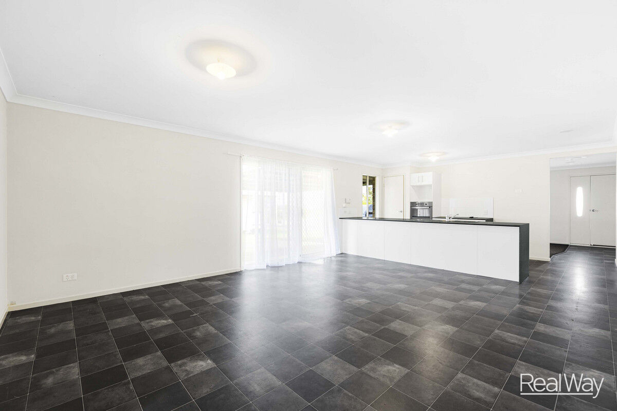 112 Mocatta Street, Goombungee QLD 4354, Goombungee - Thumbnail 3
