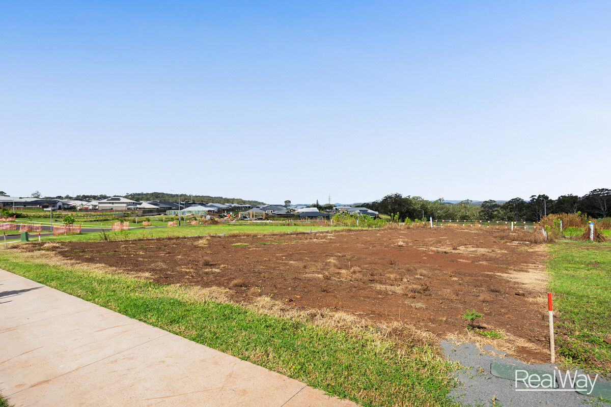 7 Saddlers Street, Kearneys Spring QLD 4350, Kearneys Spring - Thumbnail 2