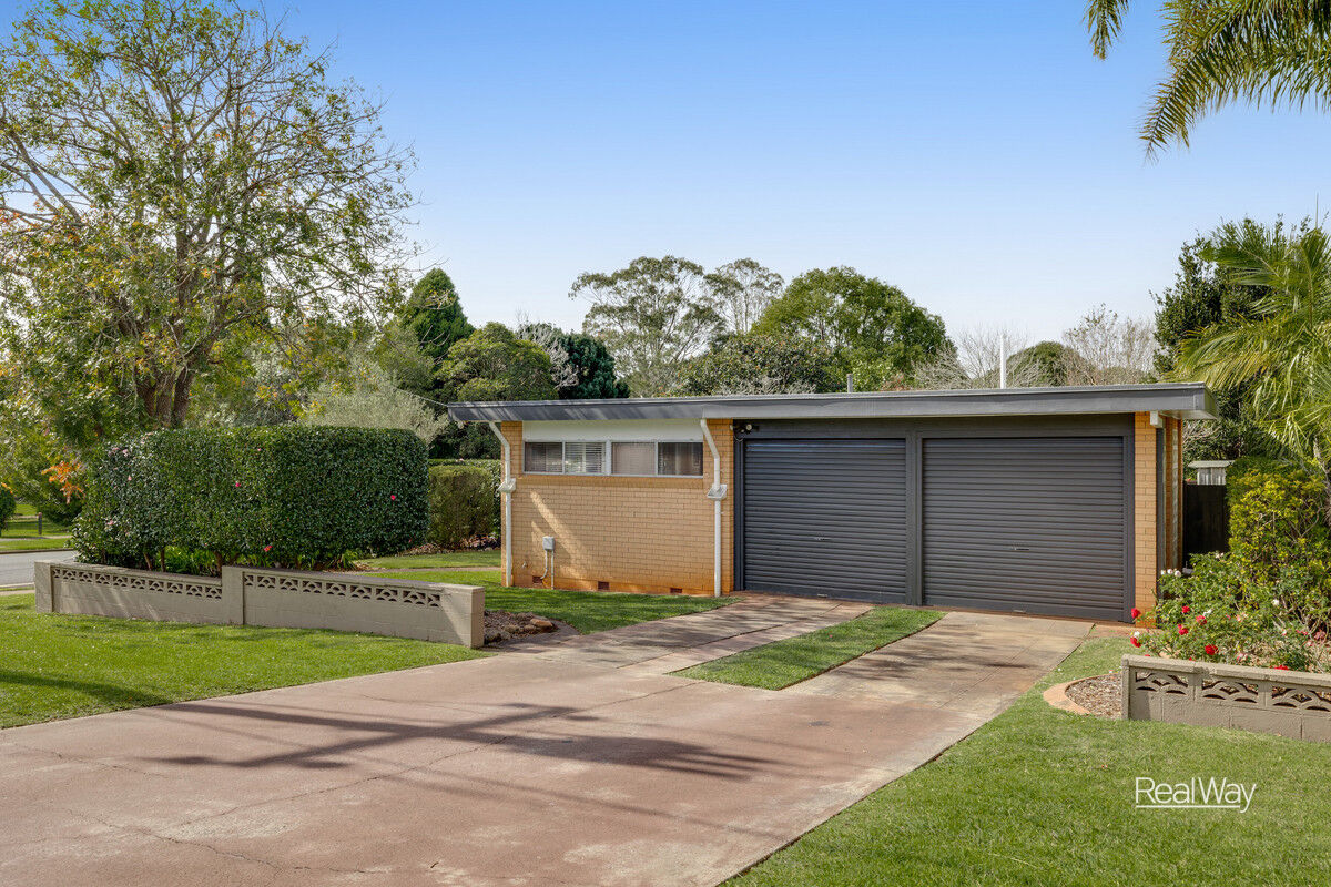 2 Catto Street, Centenary Heights QLD 4350, Centenary Heights - Thumbnail 4