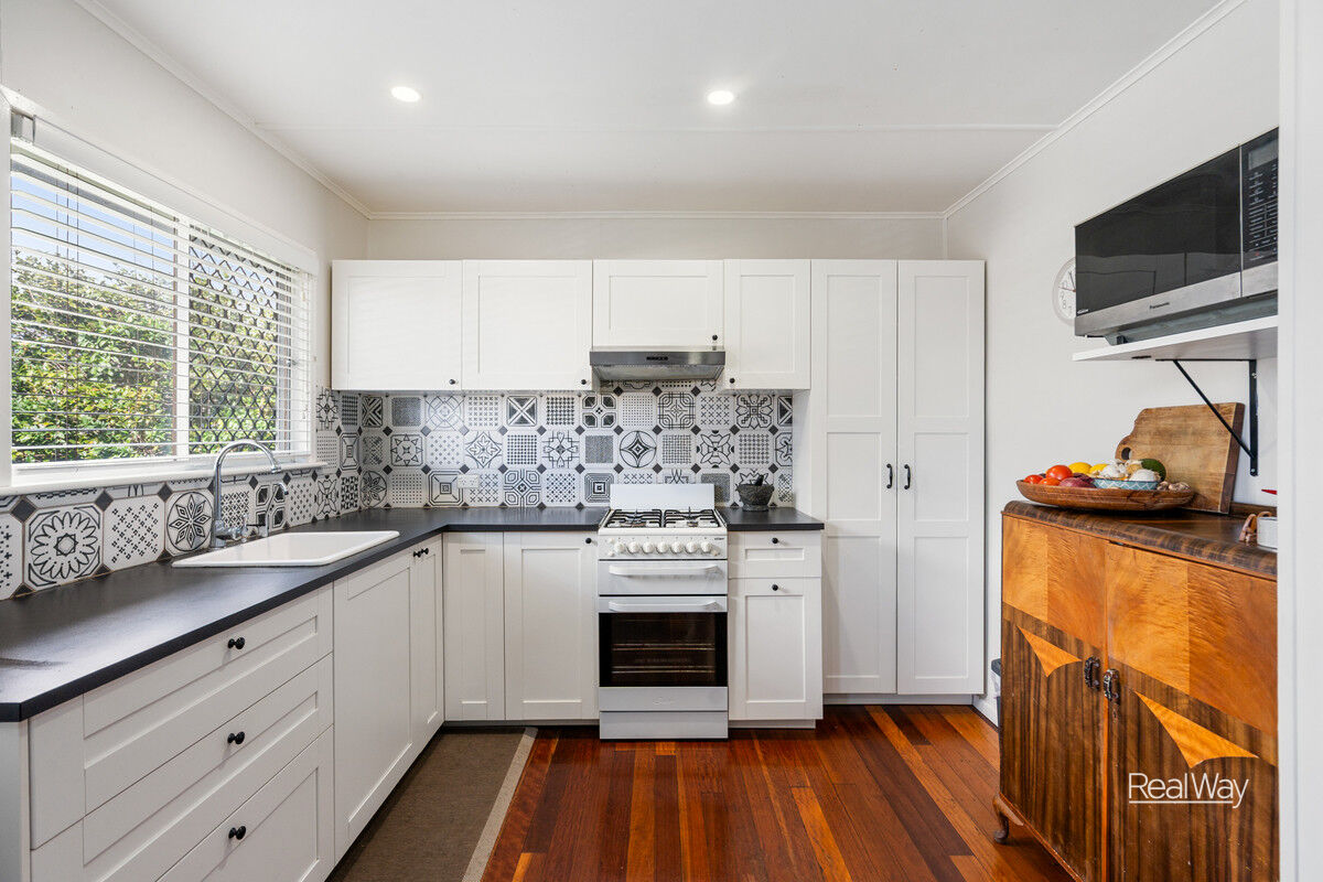 8 Norah Street, Centenary Heights QLD 4350, Centenary Heights - Thumbnail 5