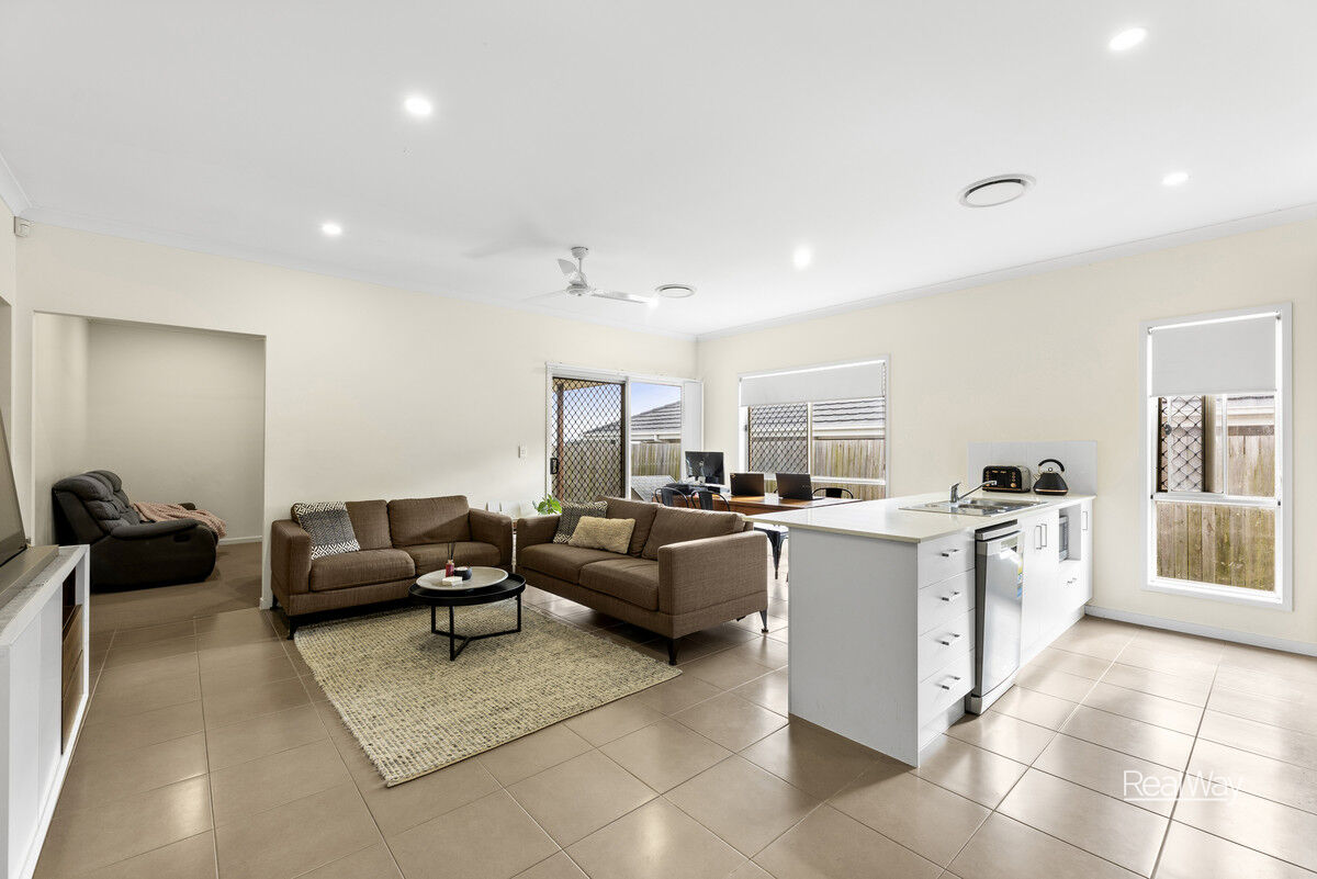22 Negrita Street, Harristown QLD 4350, Harristown - Thumbnail 4
