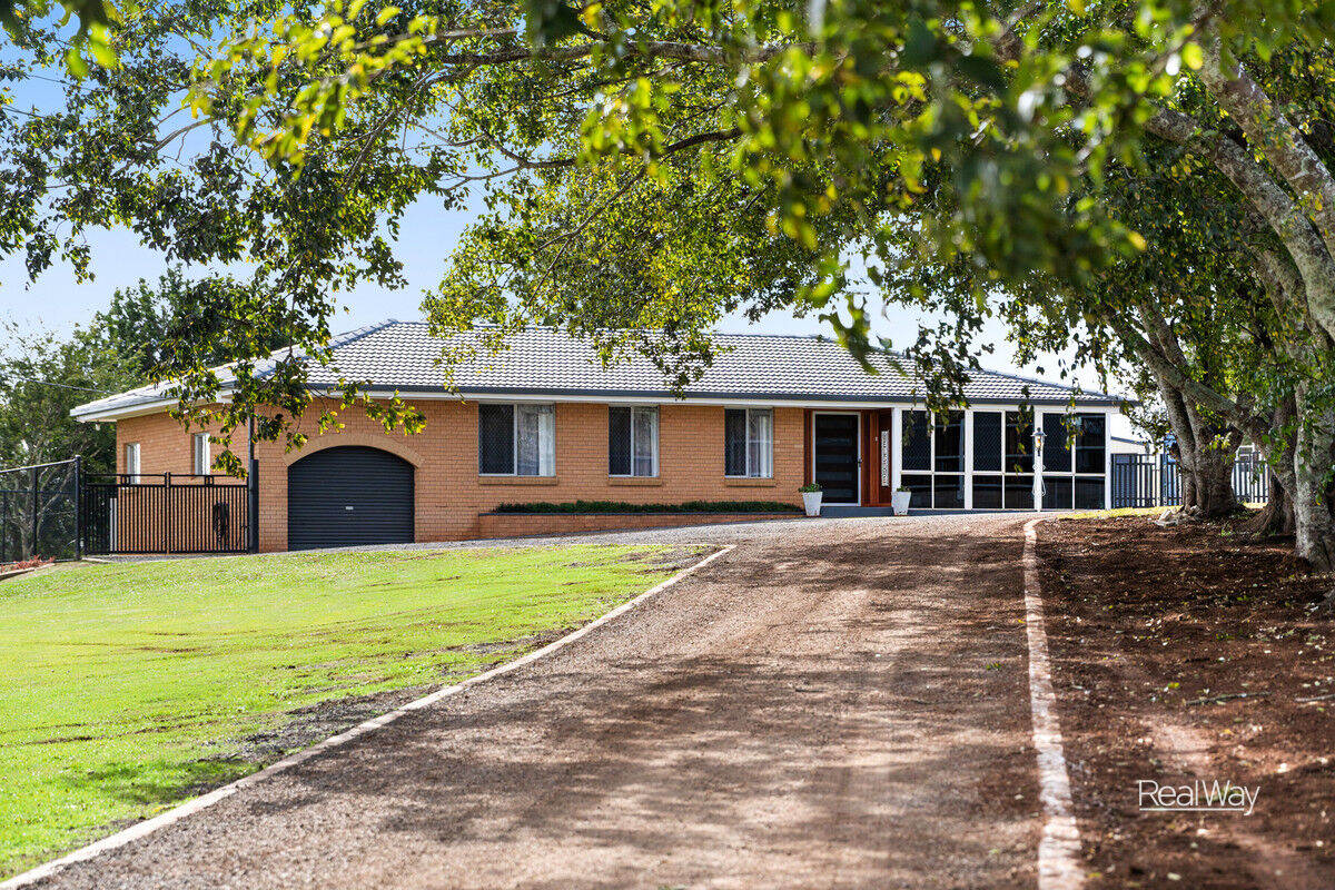 2 Quinlan Road, Highfields QLD 4352, Highfields - Thumbnail 2