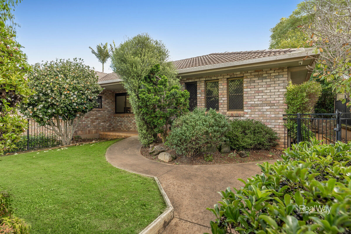271 Mackenzie Street, Centenary Heights QLD 4350, Centenary Heights - Thumbnail 2