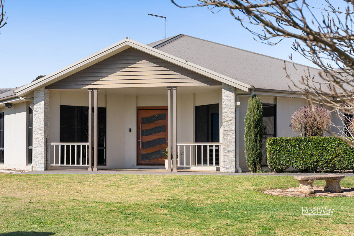 1 Cherry Close, Highfields QLD 4352, Highfields - Thumbnail 4