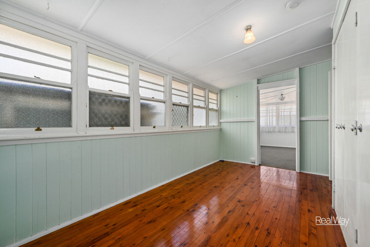 149 Holberton Street, Newtown QLD 4350, Newtown - Thumbnail 7
