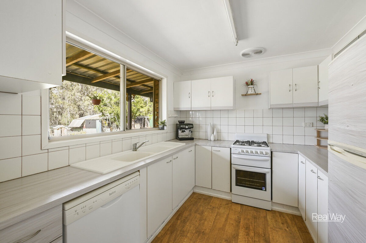 25 Squires Road, Lockyer QLD 4344, Lockyer - Thumbnail 6