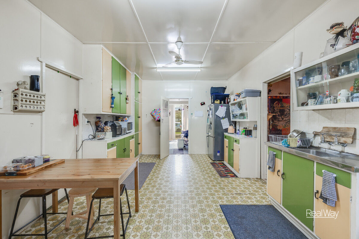 25 Hill Street, Pittsworth QLD 4356, Pittsworth - Thumbnail 2