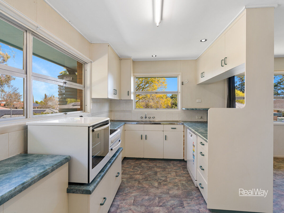 3 Benjamin Street, Mount Lofty QLD 4350, Mount Lofty - Thumbnail 6