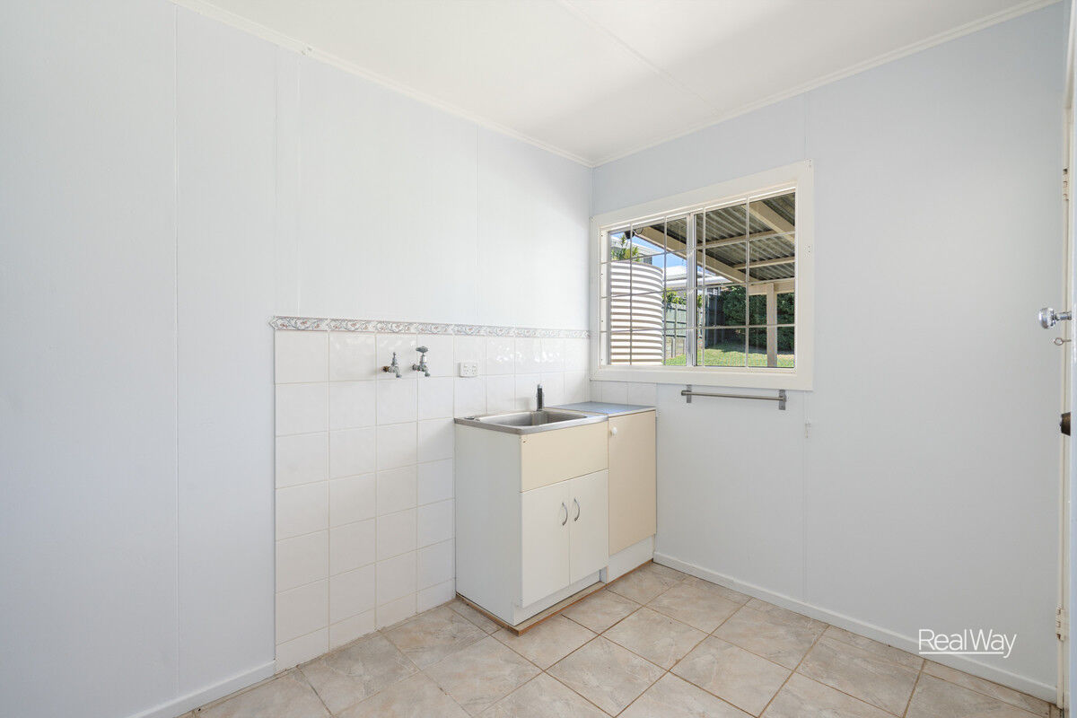 27 Hoey Street, Kearneys Spring QLD 4350, Kearneys Spring - Thumbnail 8
