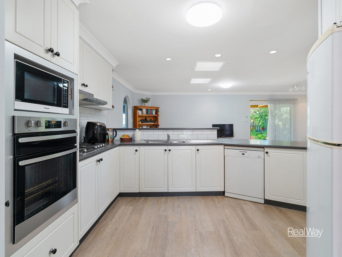 42 Bouganvillea Drive, Middle Ridge QLD 4350, Middle Ridge - Thumbnail 4