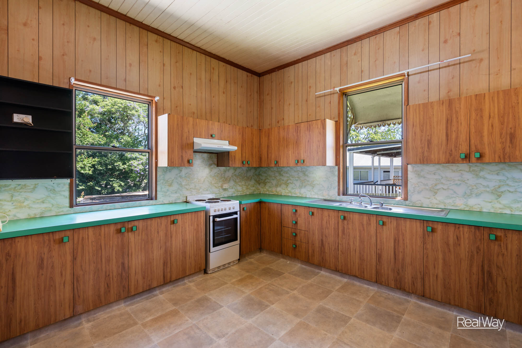 34 Rhyde Street, Mount Lofty QLD 4350, Mount Lofty - Thumbnail 7