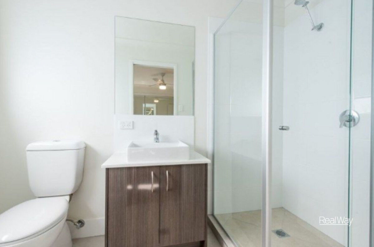 1 & 2 / 15 Burnett Street, Darling Heights QLD 4350, Darling Heights - Thumbnail 4