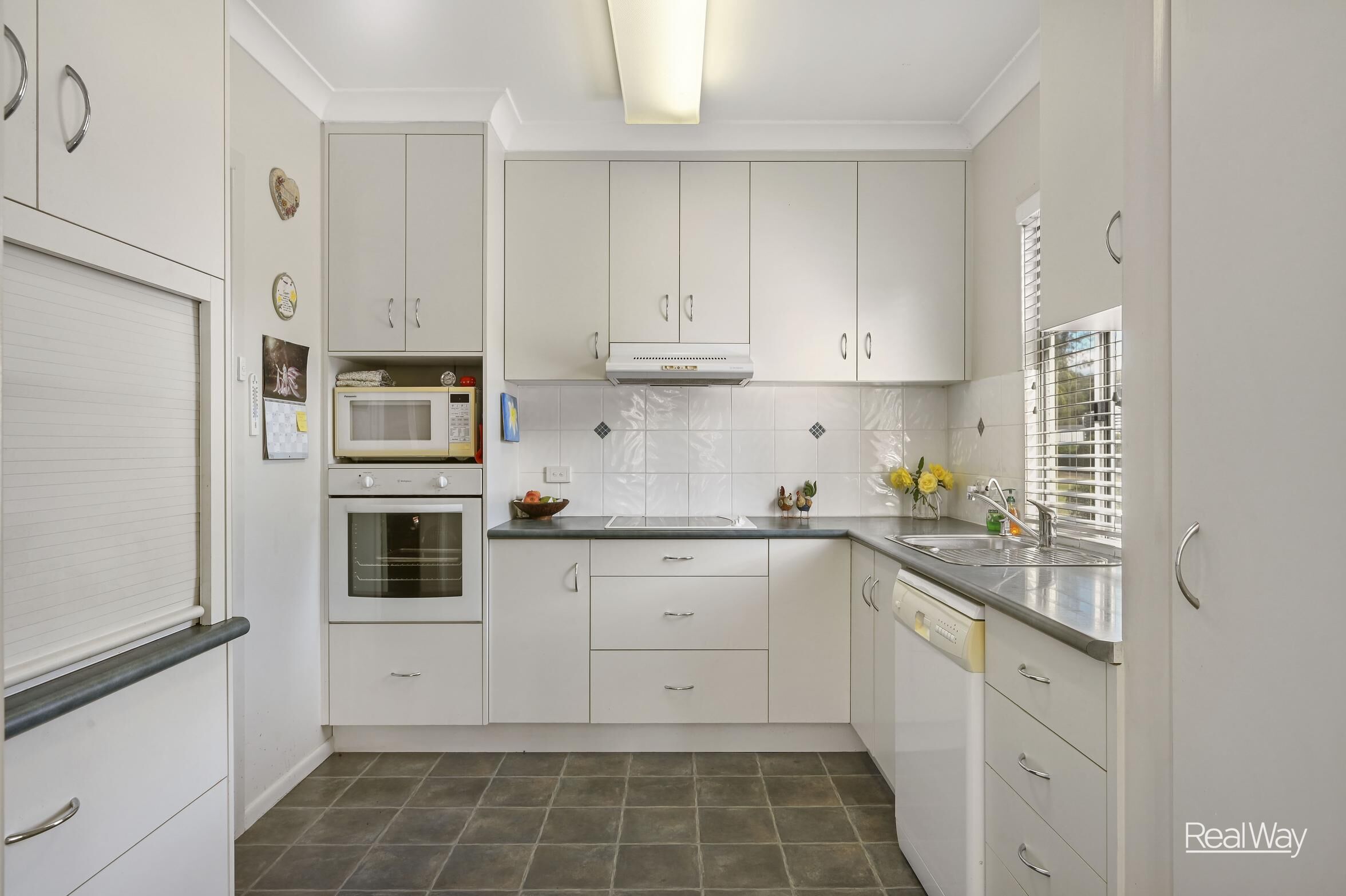 29 Shorelands Drive, Withcott QLD 4352, Withcott - Thumbnail 5
