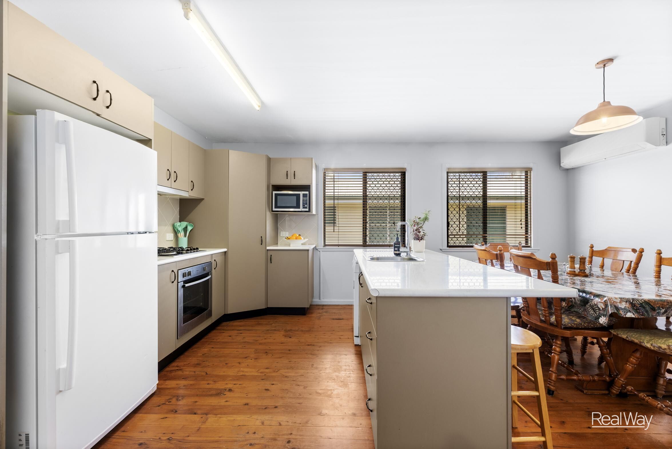 103 Perth Street, South Toowoomba QLD 4350, South Toowoomba - Thumbnail 6
