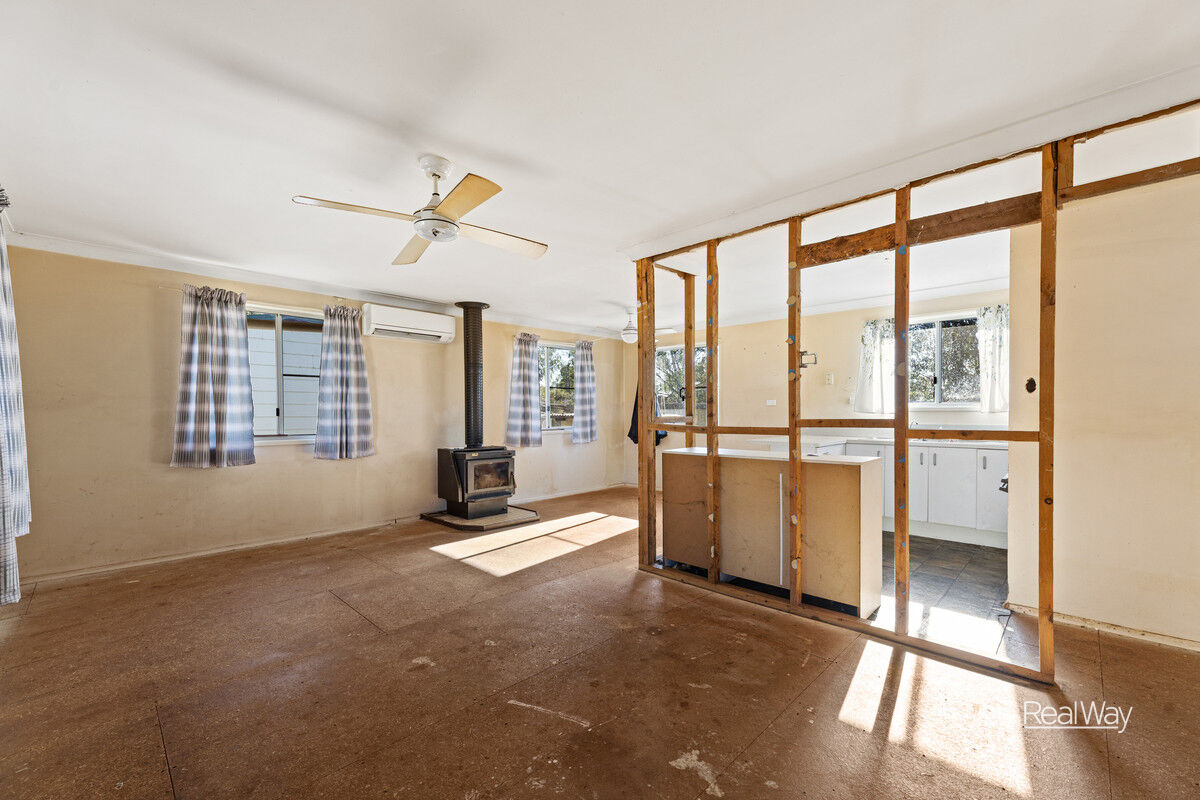 6 Clarke Street, Oakey QLD 4401, Oakey - Thumbnail 3