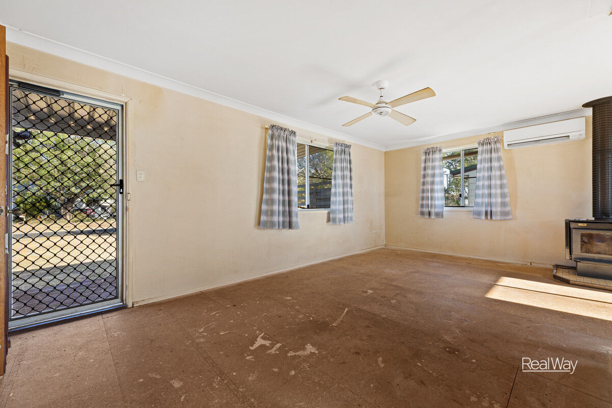 6 Clarke Street, Oakey QLD 4401, Oakey - Thumbnail 2