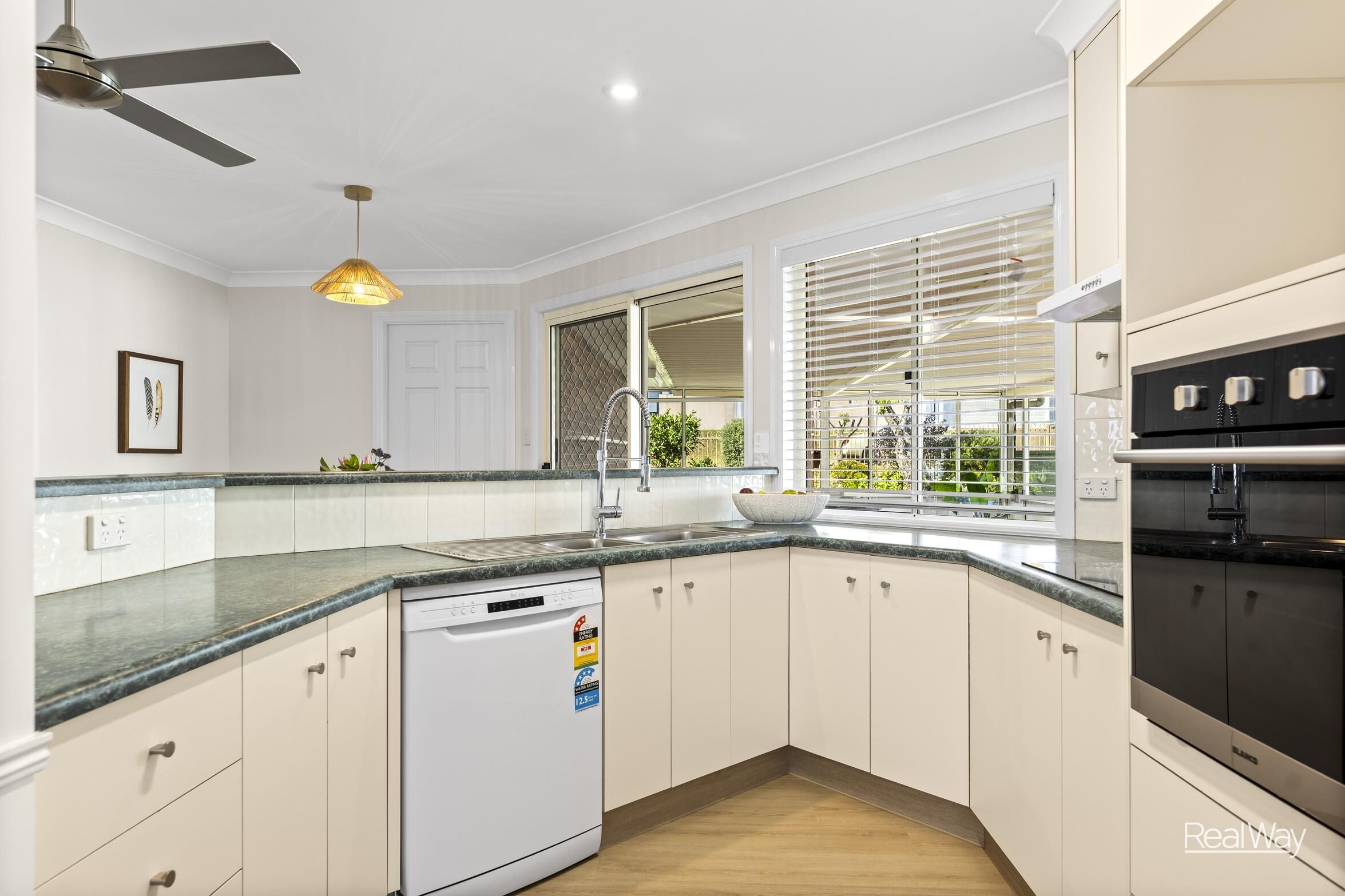 16 Luck Street, Darling Heights QLD 4350, Darling Heights - Thumbnail 5