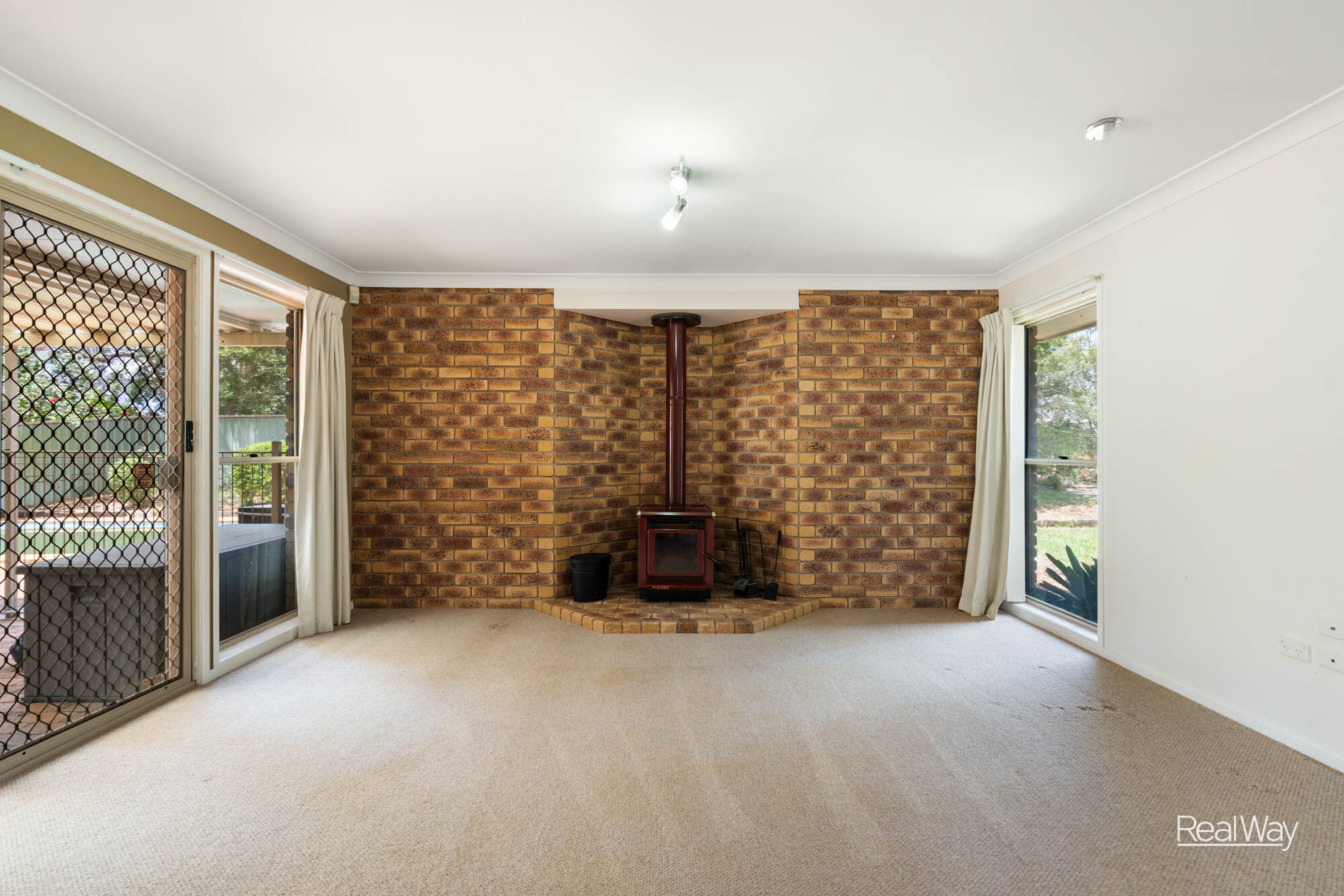 8 Nichols Road, Highfields QLD 4352, Highfields - Thumbnail 7