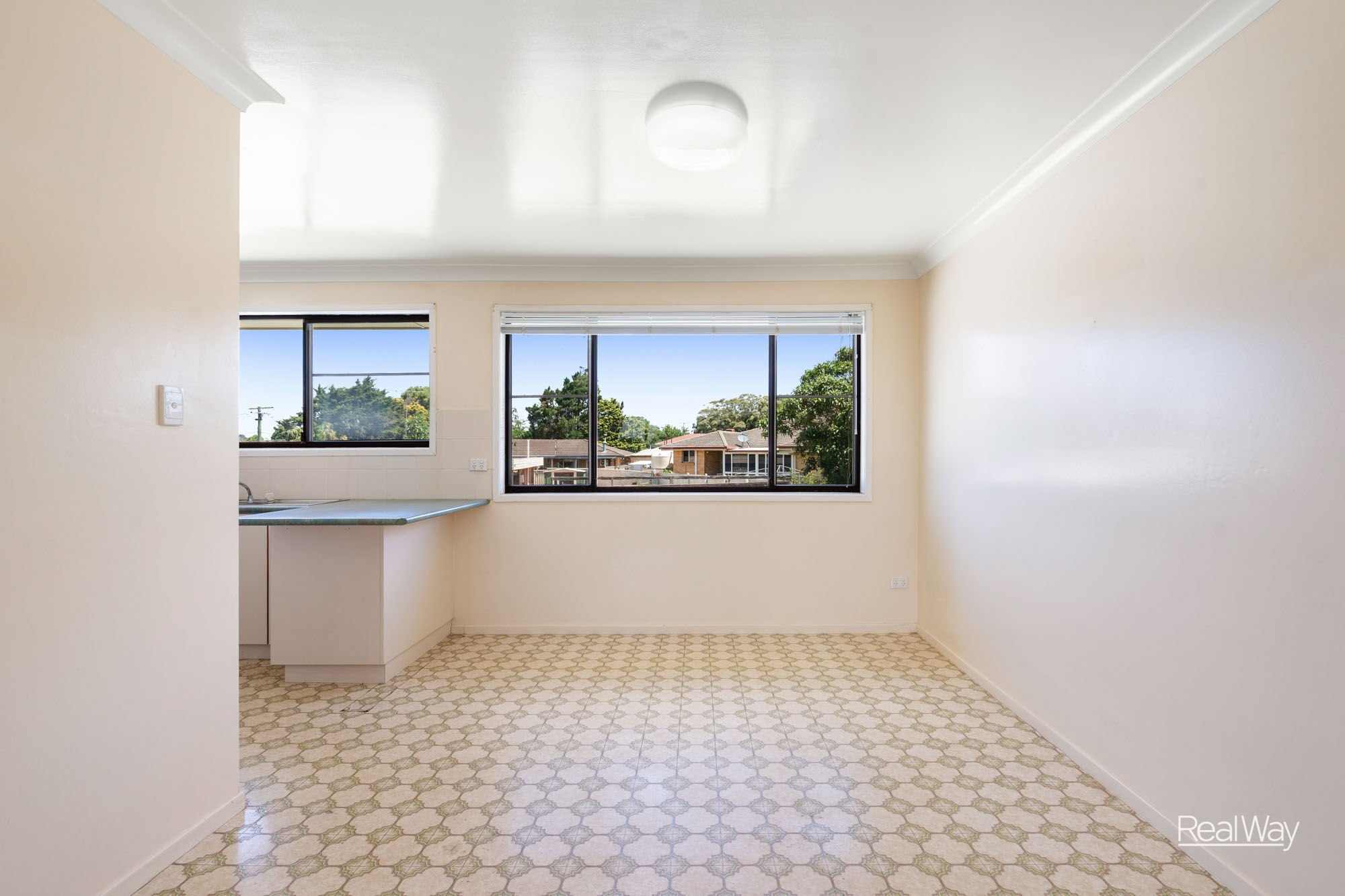 4 Illawarra Street, Harristown QLD 4350, Harristown - Thumbnail 8