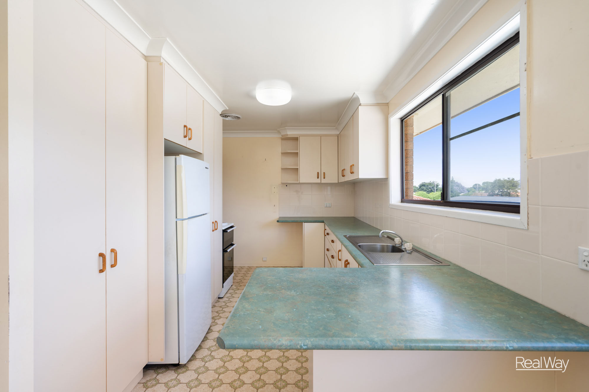 4 Illawarra Street, Harristown QLD 4350, Harristown - Thumbnail 7