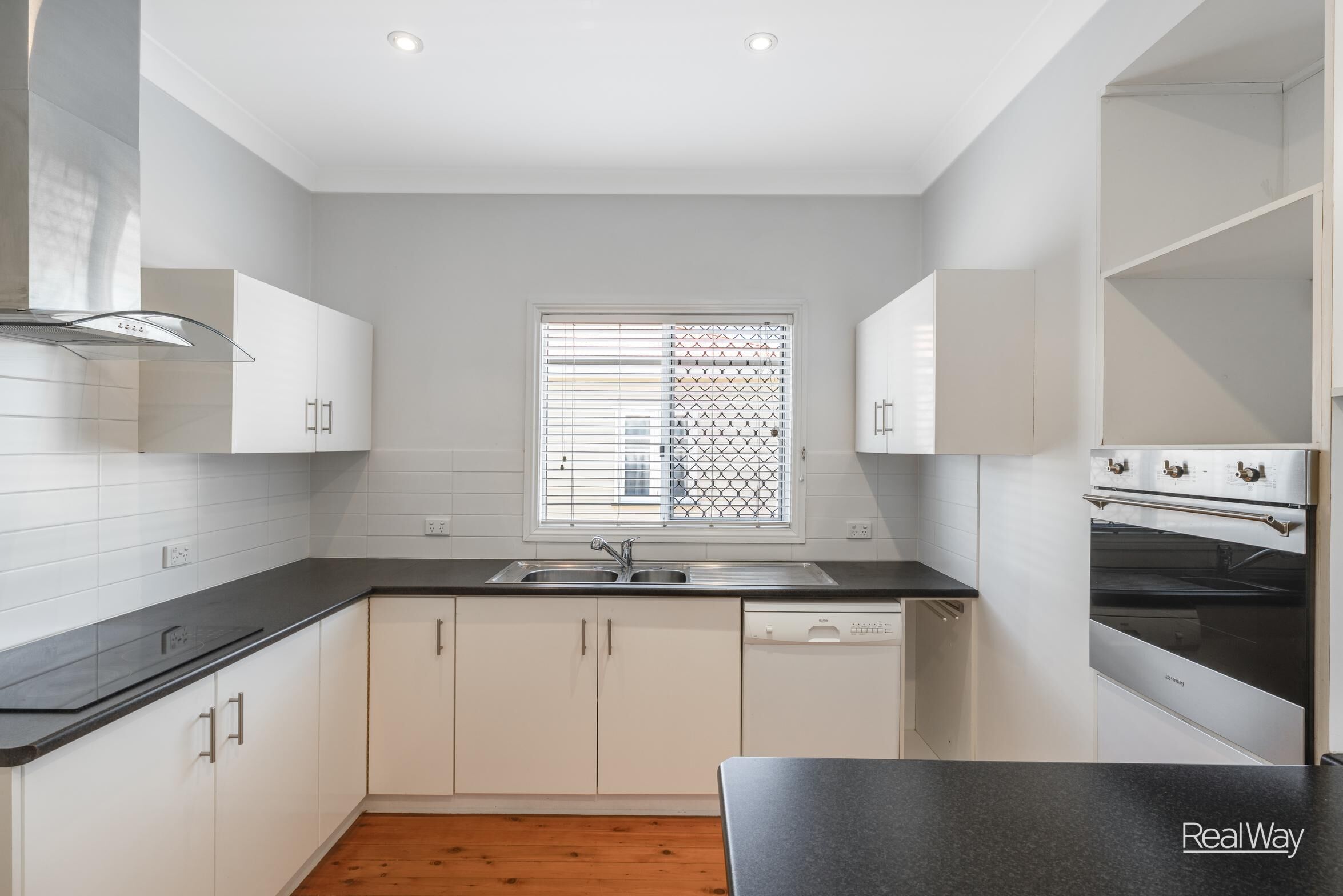 4 Newmarket Street, Newtown QLD 4350, Newtown - Thumbnail 5