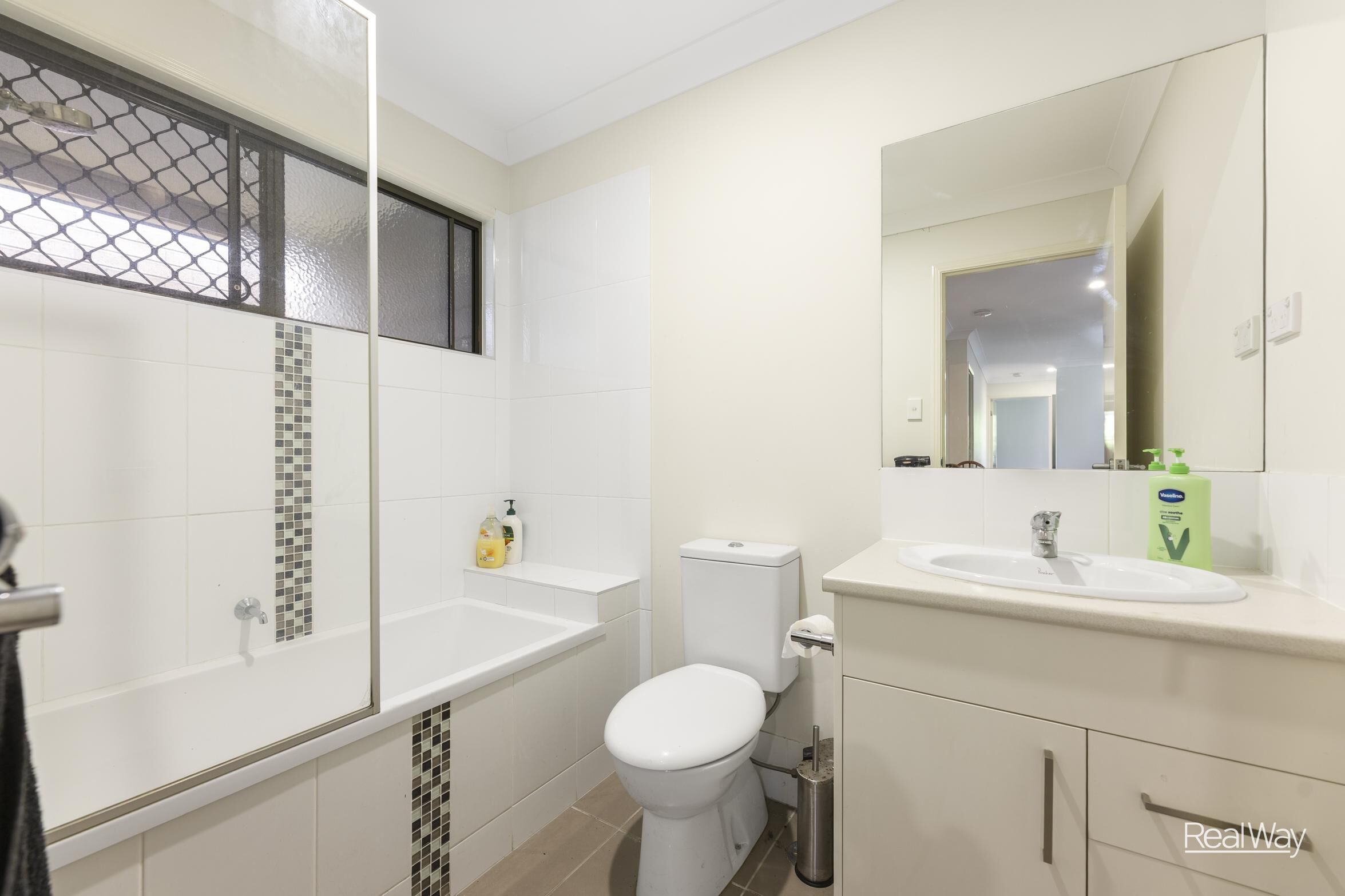 29 Carlin Street, Glenvale QLD 4350, Glenvale - Thumbnail 8