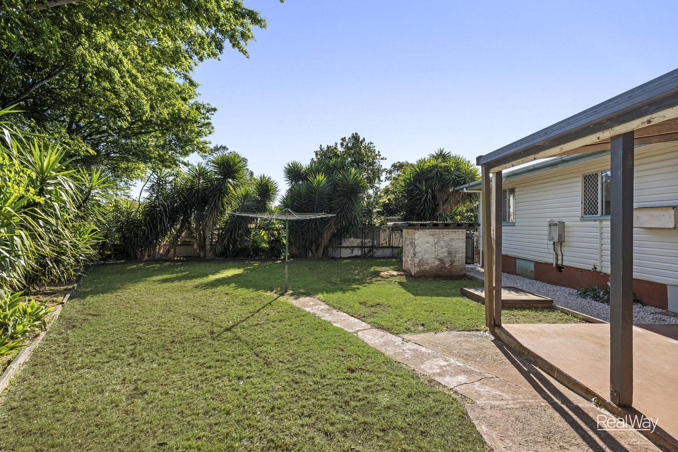 16 Devine Street, Harristown QLD 4350, Harristown - Thumbnail 4