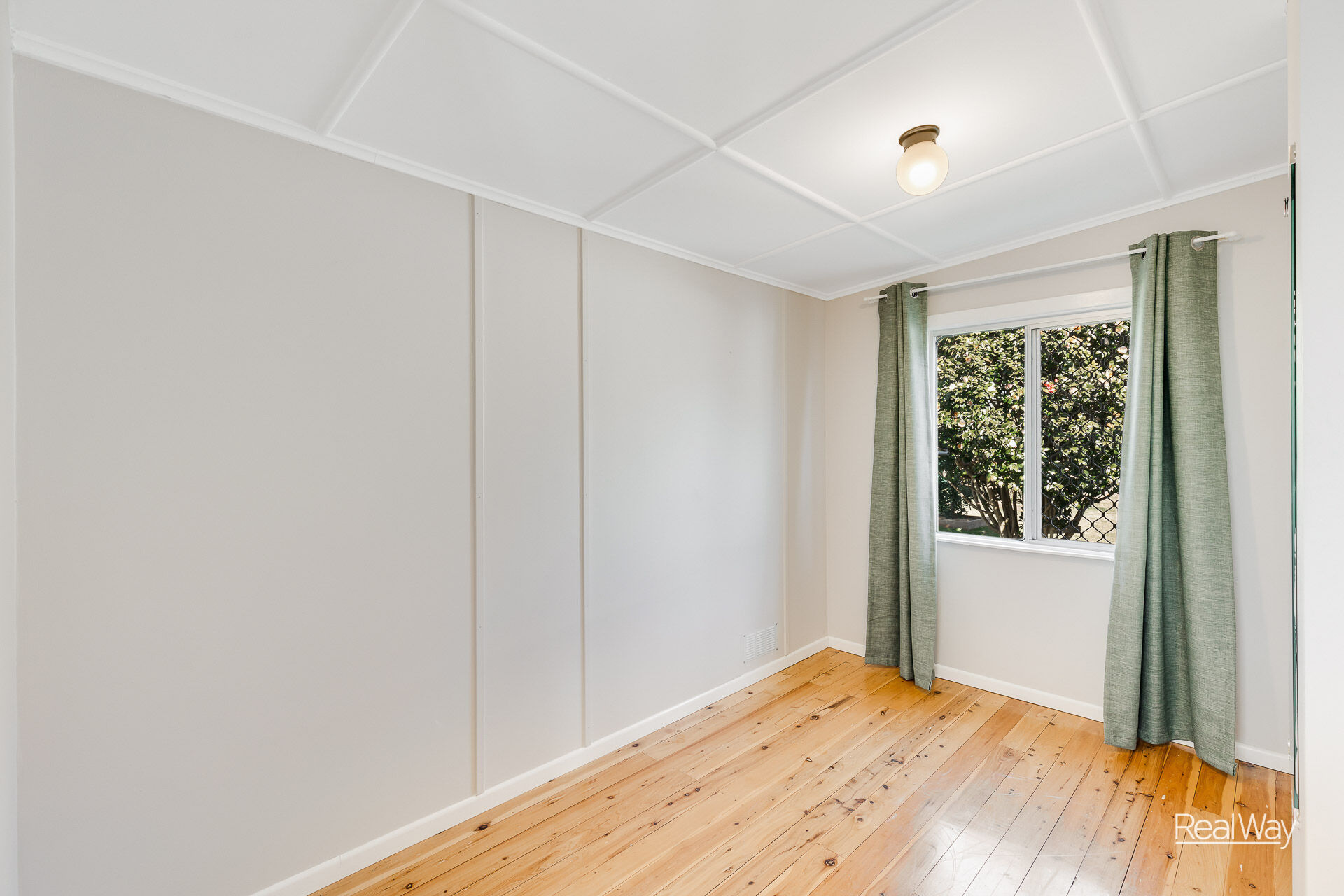 70 North Street, Mount Lofty QLD 4350, Mount Lofty - Thumbnail 7