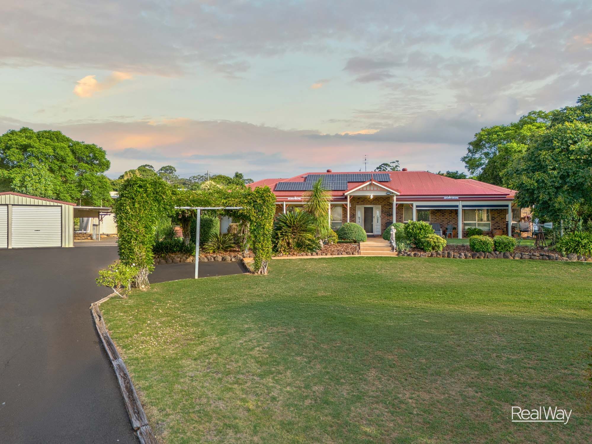 4 Pamela Court, Highfields QLD 4352, Highfields - Thumbnail 2