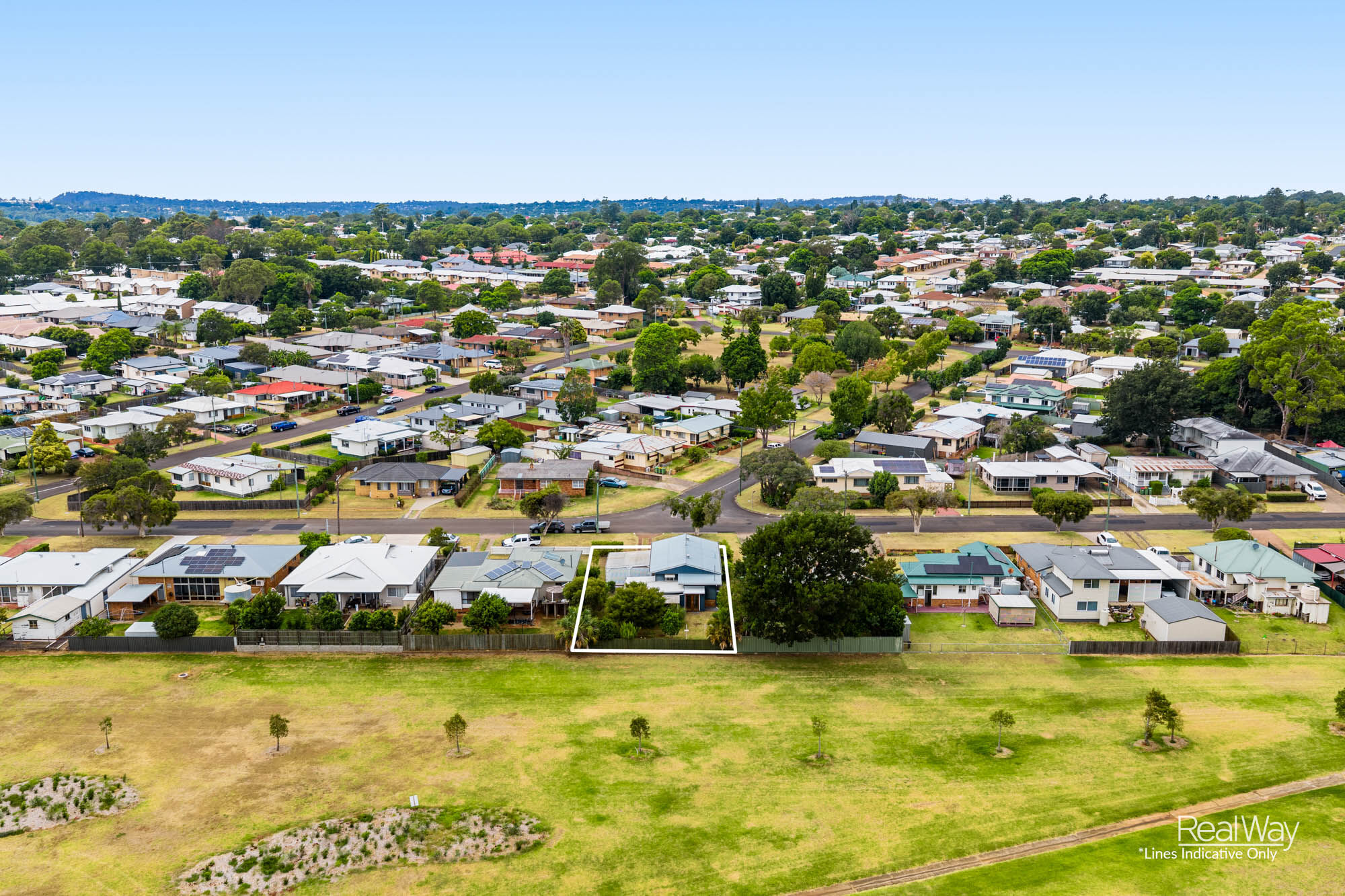 21 Teesdale Avenue, Newtown QLD 4350, Newtown - Thumbnail 2