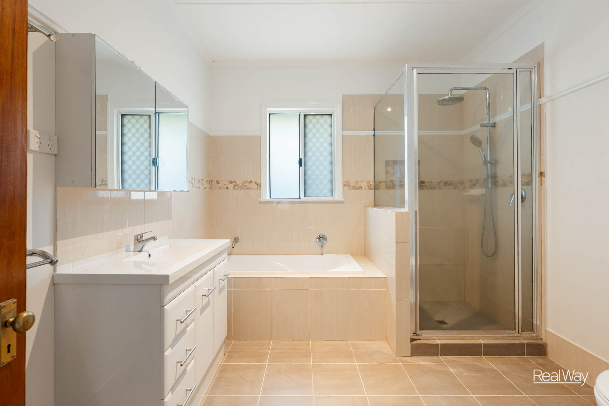 24 Blackdown Street, Harristown QLD 4350, Harristown - Thumbnail 6