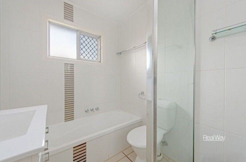 4 Hope Street, Newtown QLD 4350, Newtown - Thumbnail 7