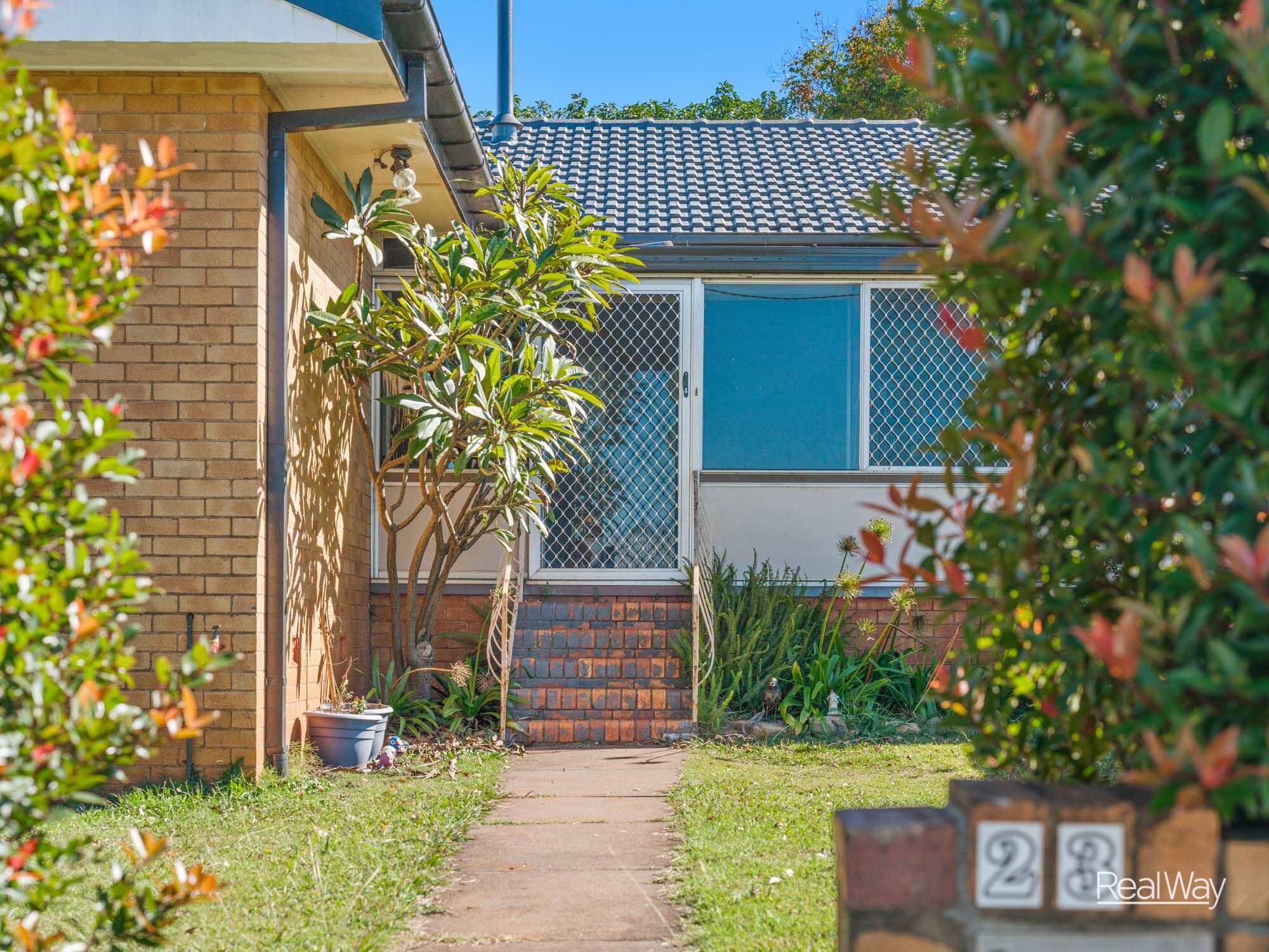 23 McCafferty Street, Wilsonton QLD 4350, Wilsonton - Thumbnail 2