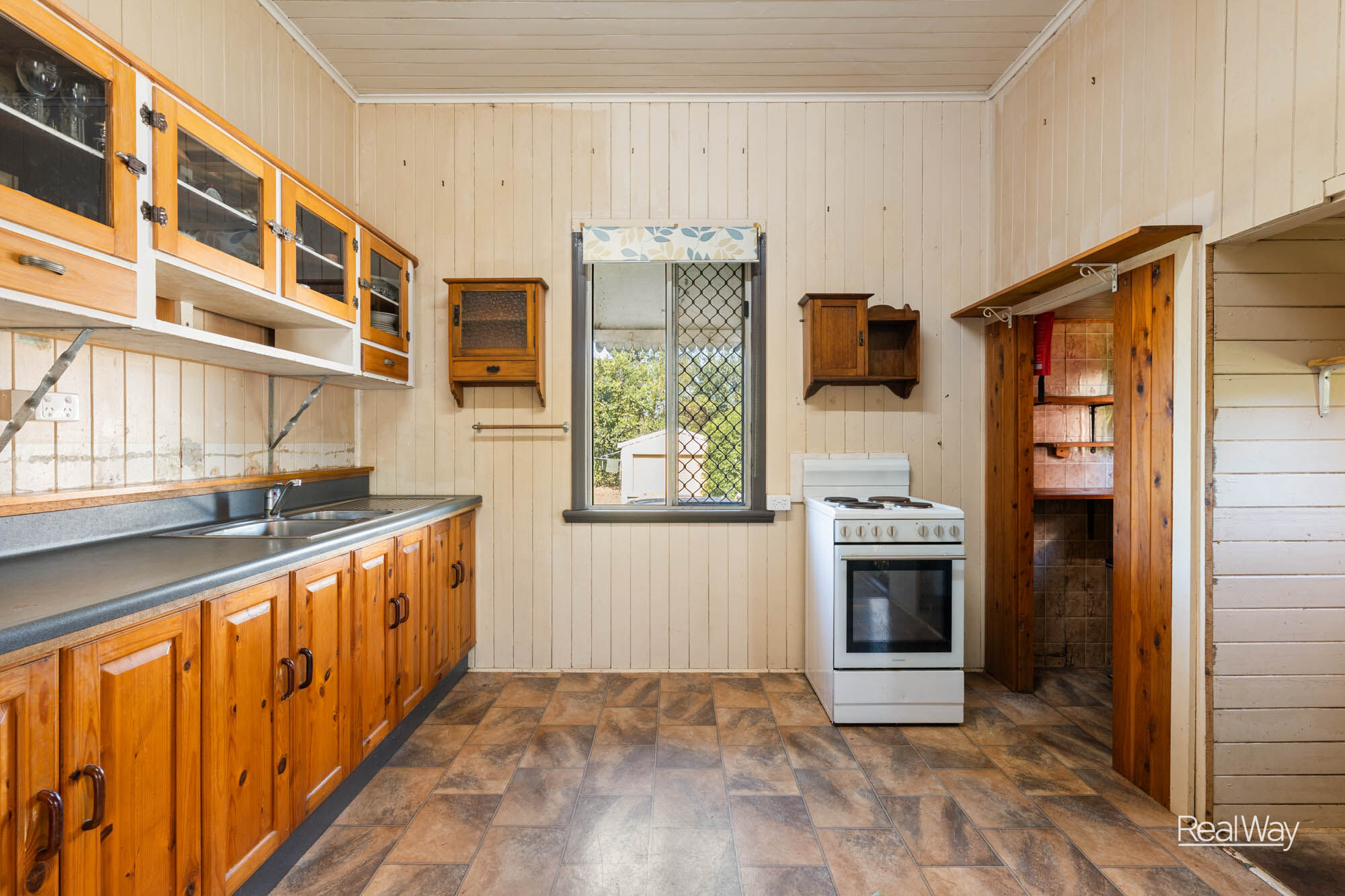 1 Cook Street, North Toowoomba QLD 4350, North Toowoomba - Thumbnail 8