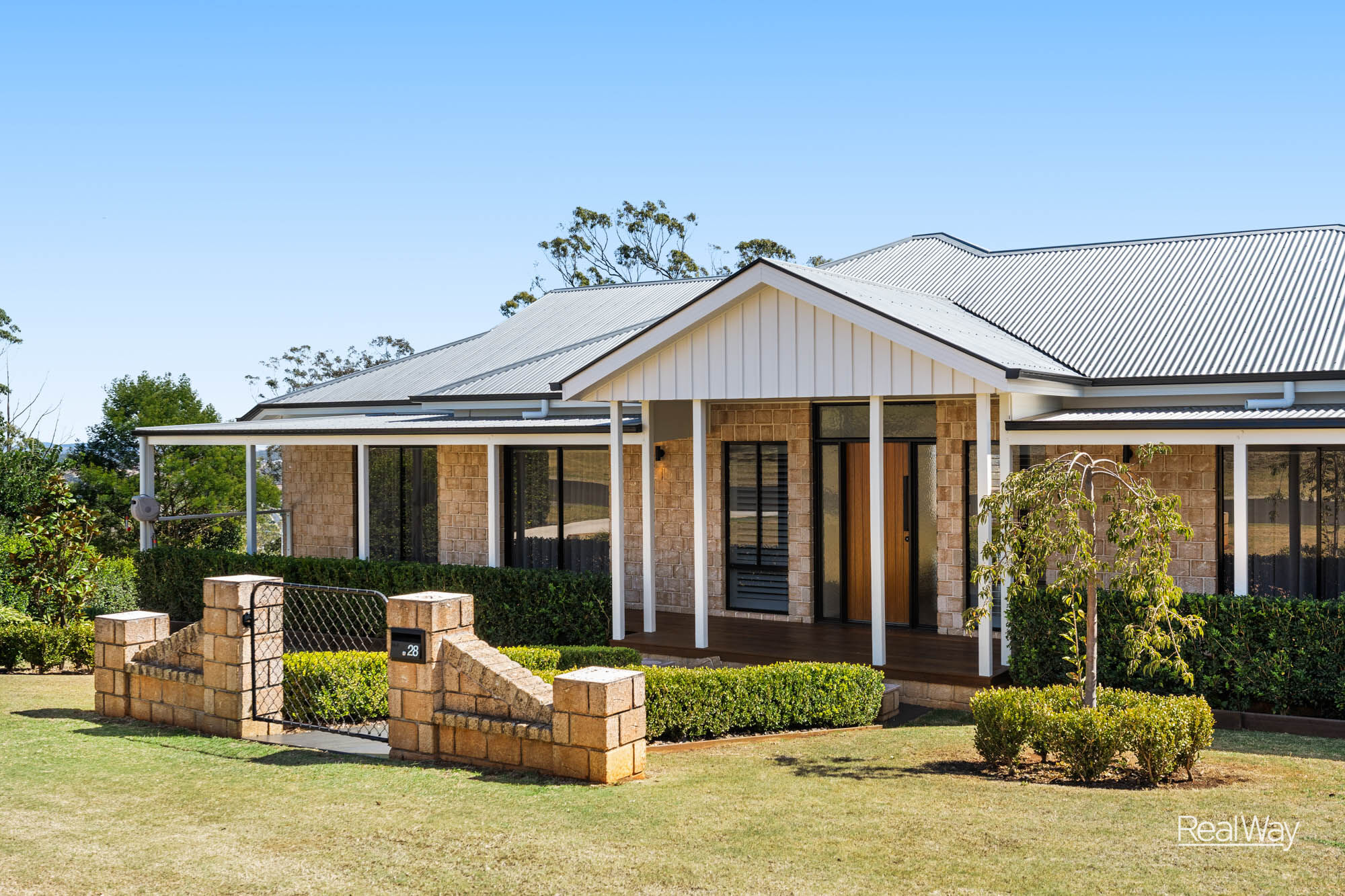28 Panoramic Drive, Preston QLD 4352, Preston - Thumbnail 2