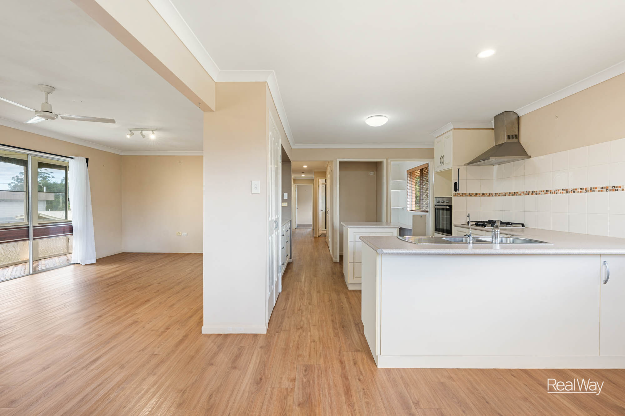 13 Greyfriars Street, Rockville QLD 4350, Rockville - Thumbnail 8