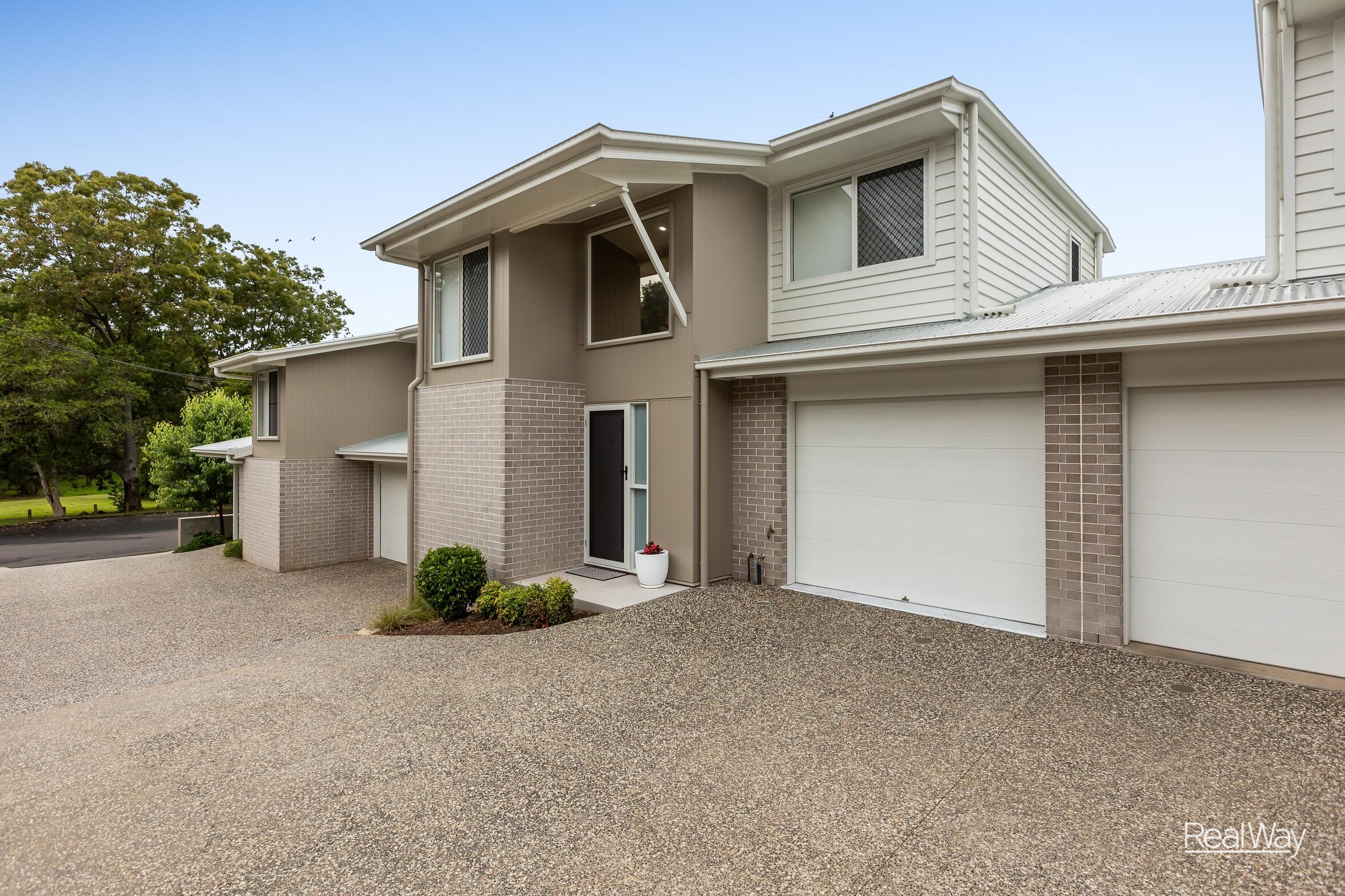 2 / 30 Swallow Court, Newtown QLD 4350, Newtown - Thumbnail 2