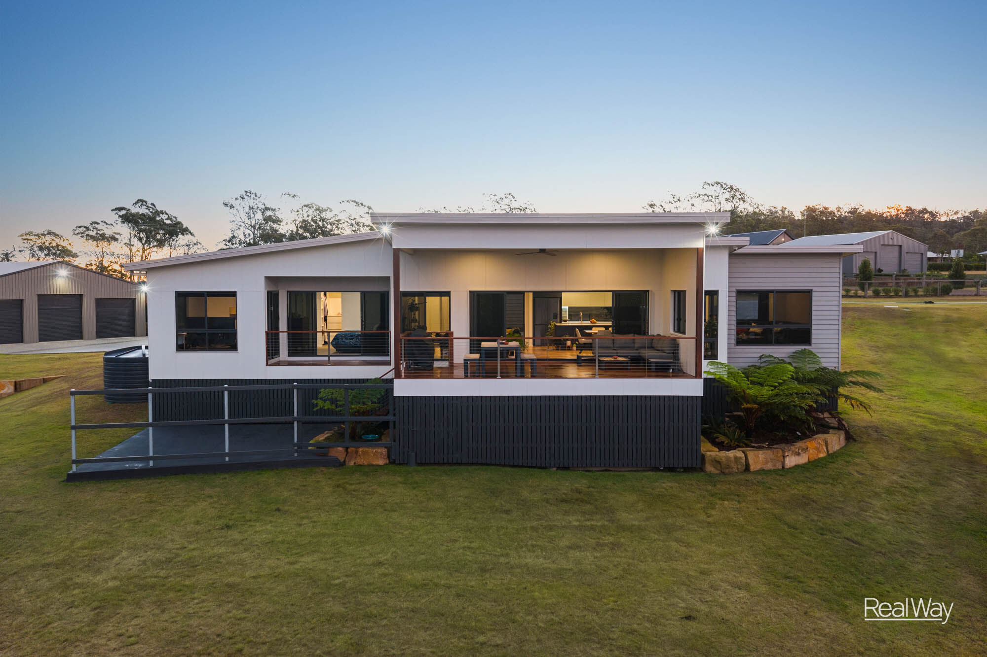 8 Summit Drive, Mount Rascal QLD 4350, Mount Rascal - Thumbnail 4