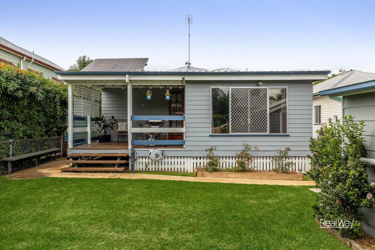 9 Burns Street, East Toowoomba QLD 4350, East Toowoomba - Thumbnail 3