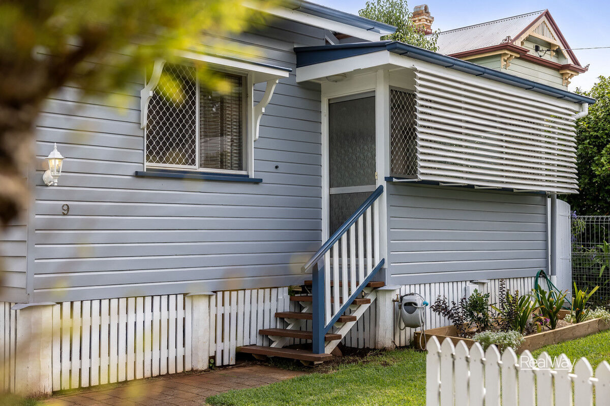 9 Burns Street, East Toowoomba QLD 4350, East Toowoomba - Thumbnail 2