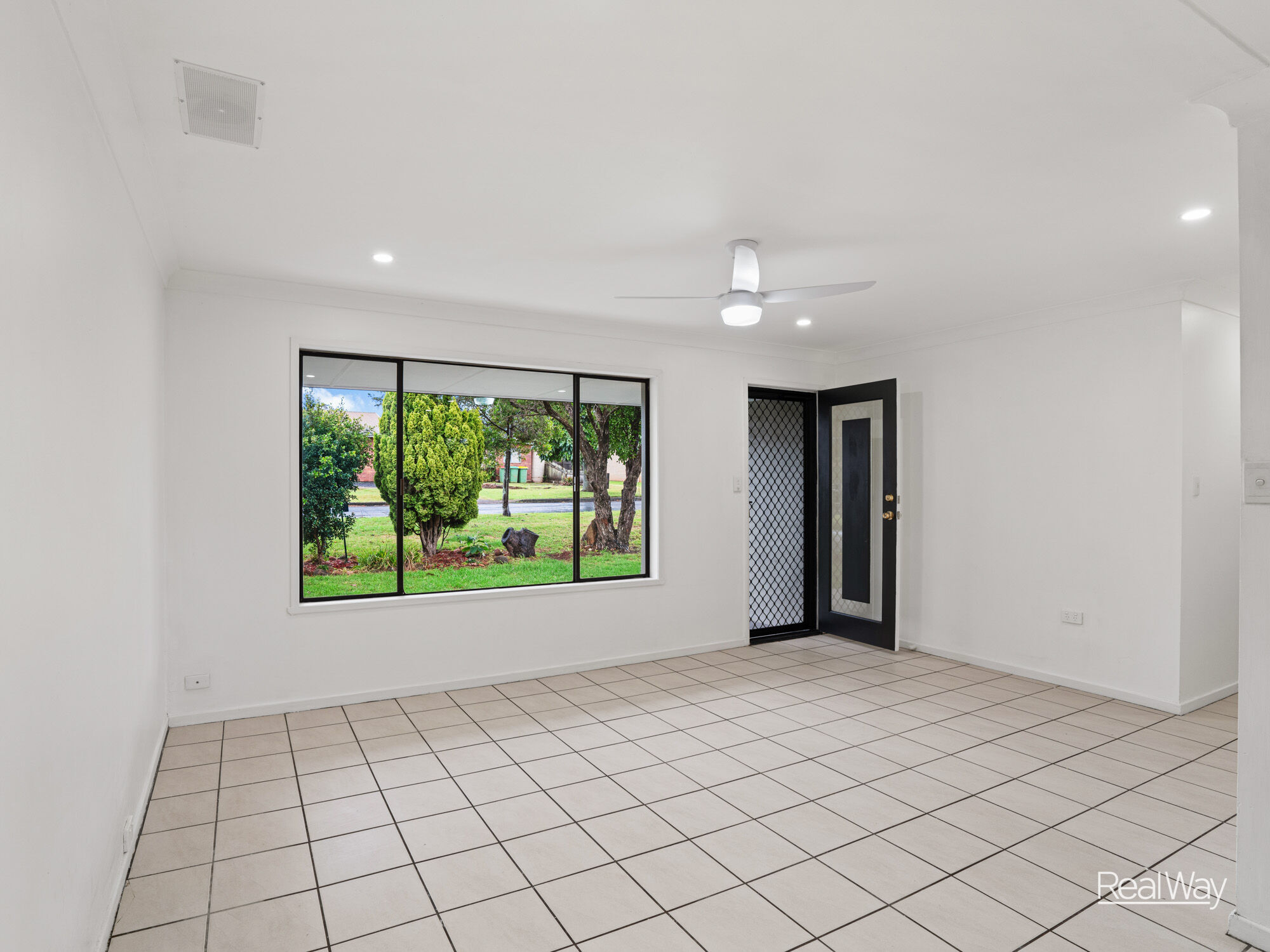 10 Hazzard Street, Centenary Heights QLD 4350, Centenary Heights - Thumbnail 4