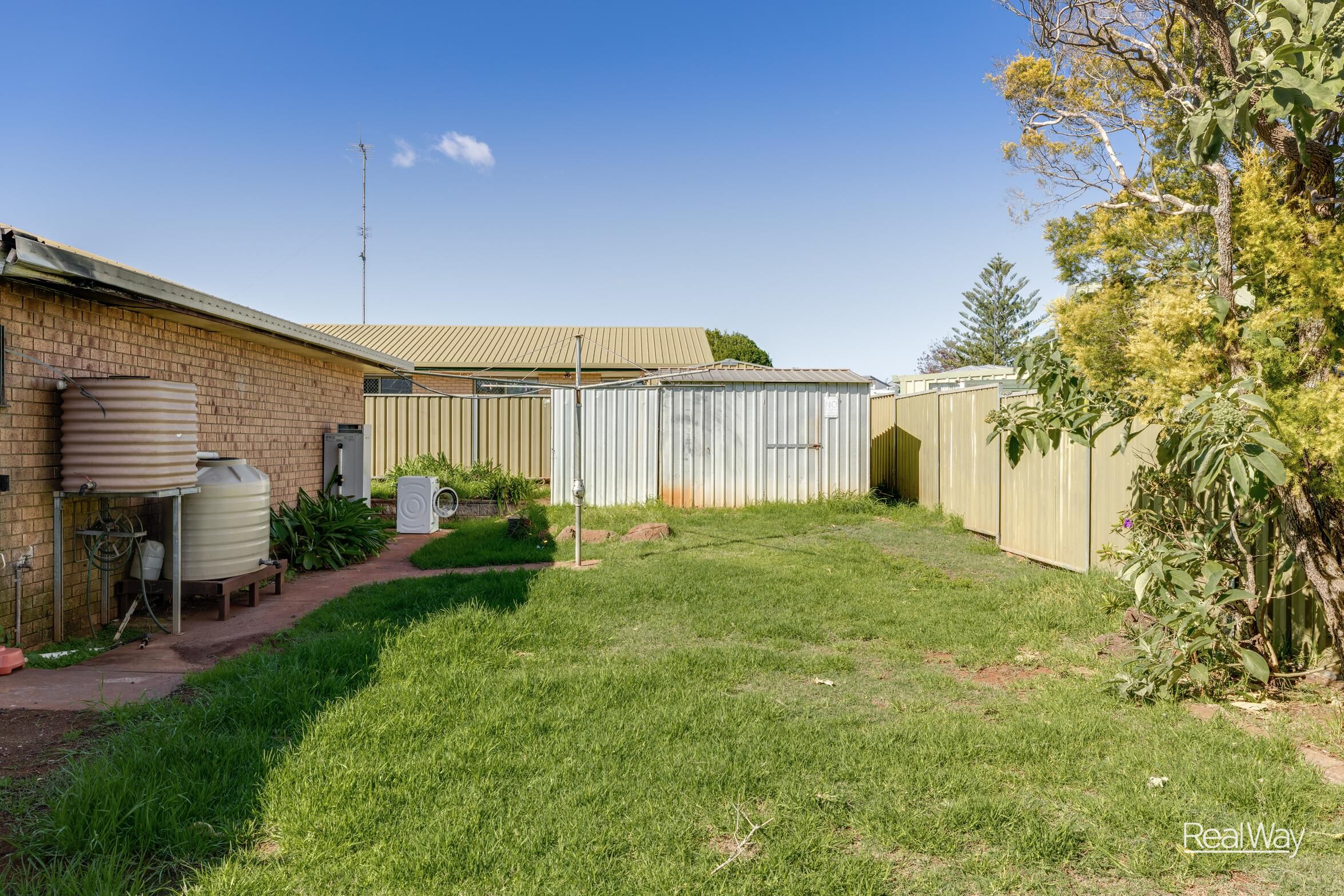 22 Banksia Street, Newtown QLD 4350, Newtown - Thumbnail 3