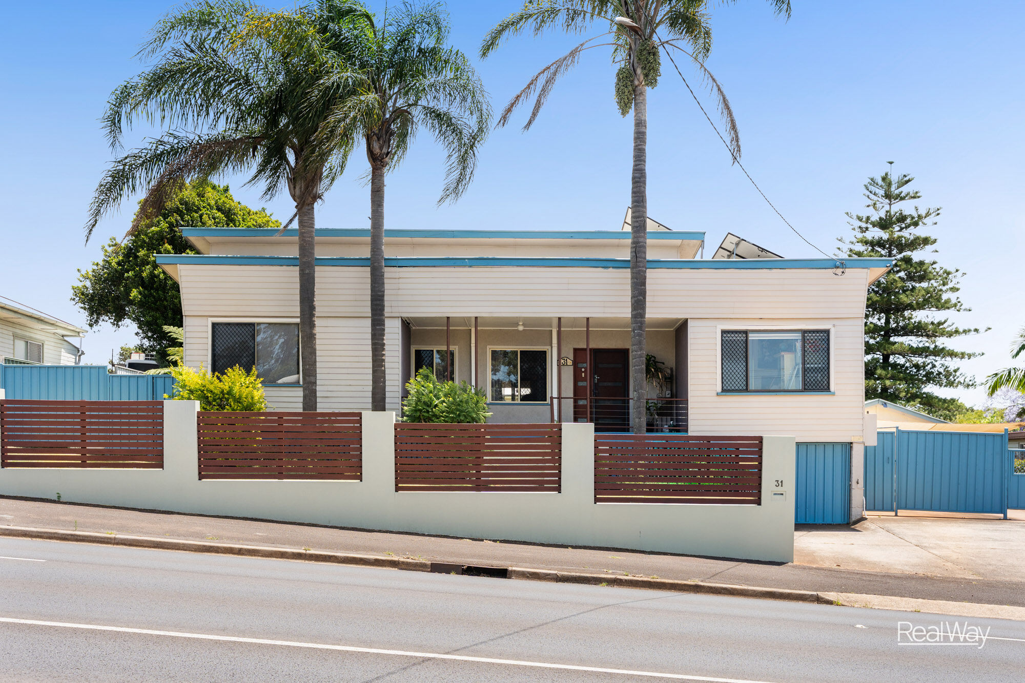 31 West Street, Newtown - Image 1