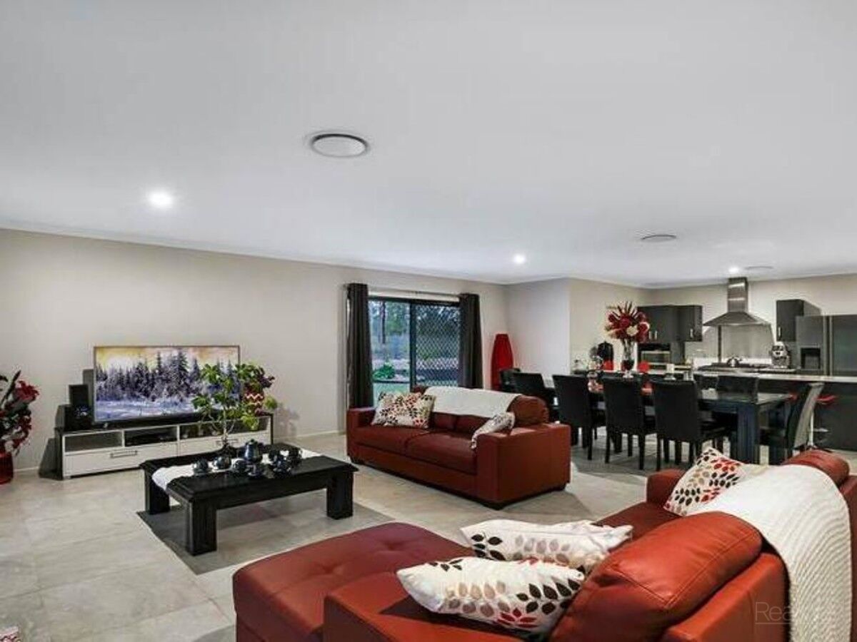 147 Jones Road, WITHCOTT QLD 4352, Withcott - Thumbnail 4