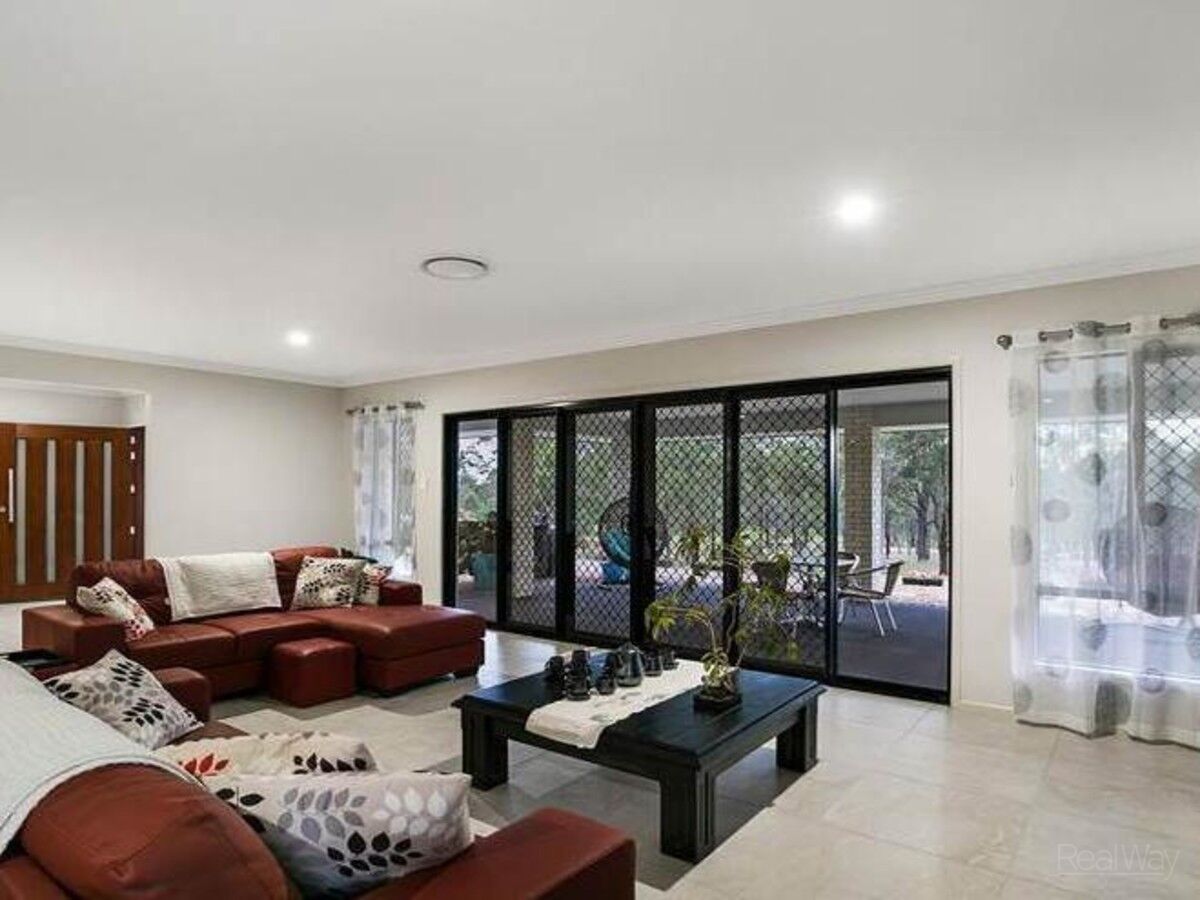 147 Jones Road, WITHCOTT QLD 4352, Withcott - Thumbnail 5