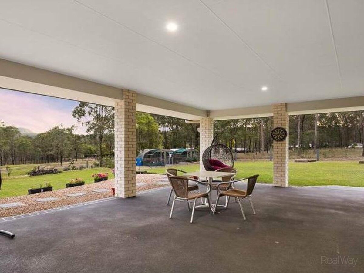 147 Jones Road, WITHCOTT QLD 4352, Withcott - Thumbnail 2