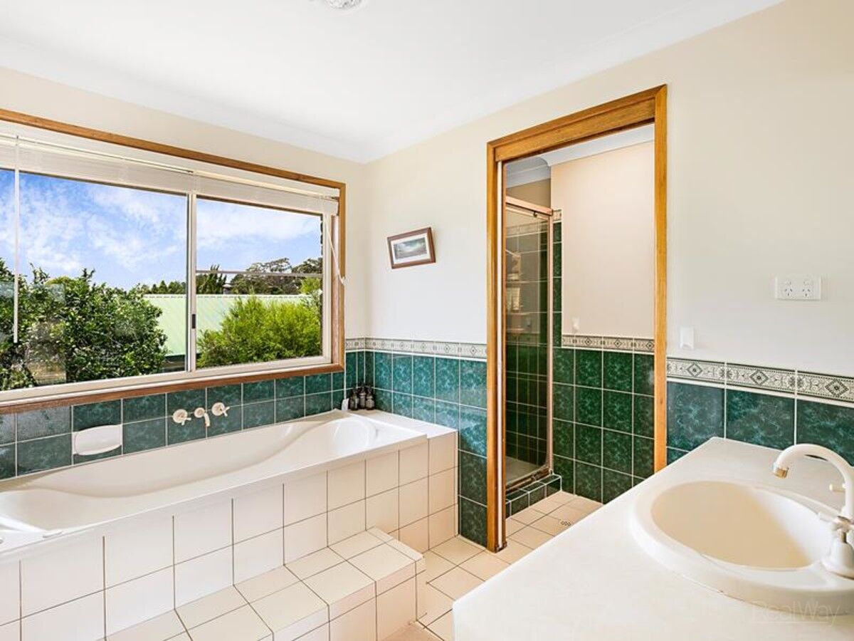 4 Fuschia Street, MIDDLE RIDGE QLD 4350, Middle Ridge - Thumbnail 8