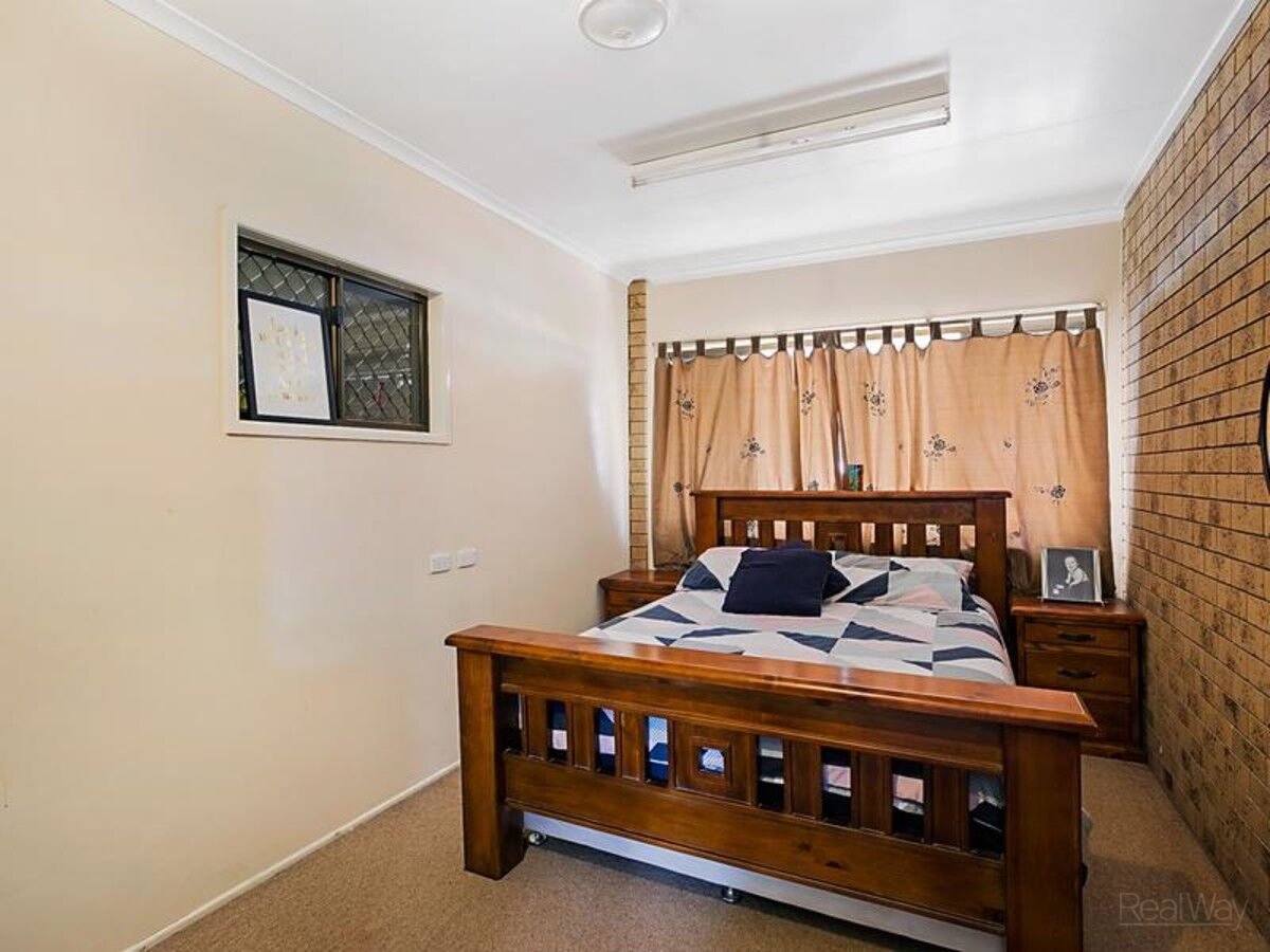 30 Gore Street, WESTBROOK QLD 4350, Westbrook - Thumbnail 5