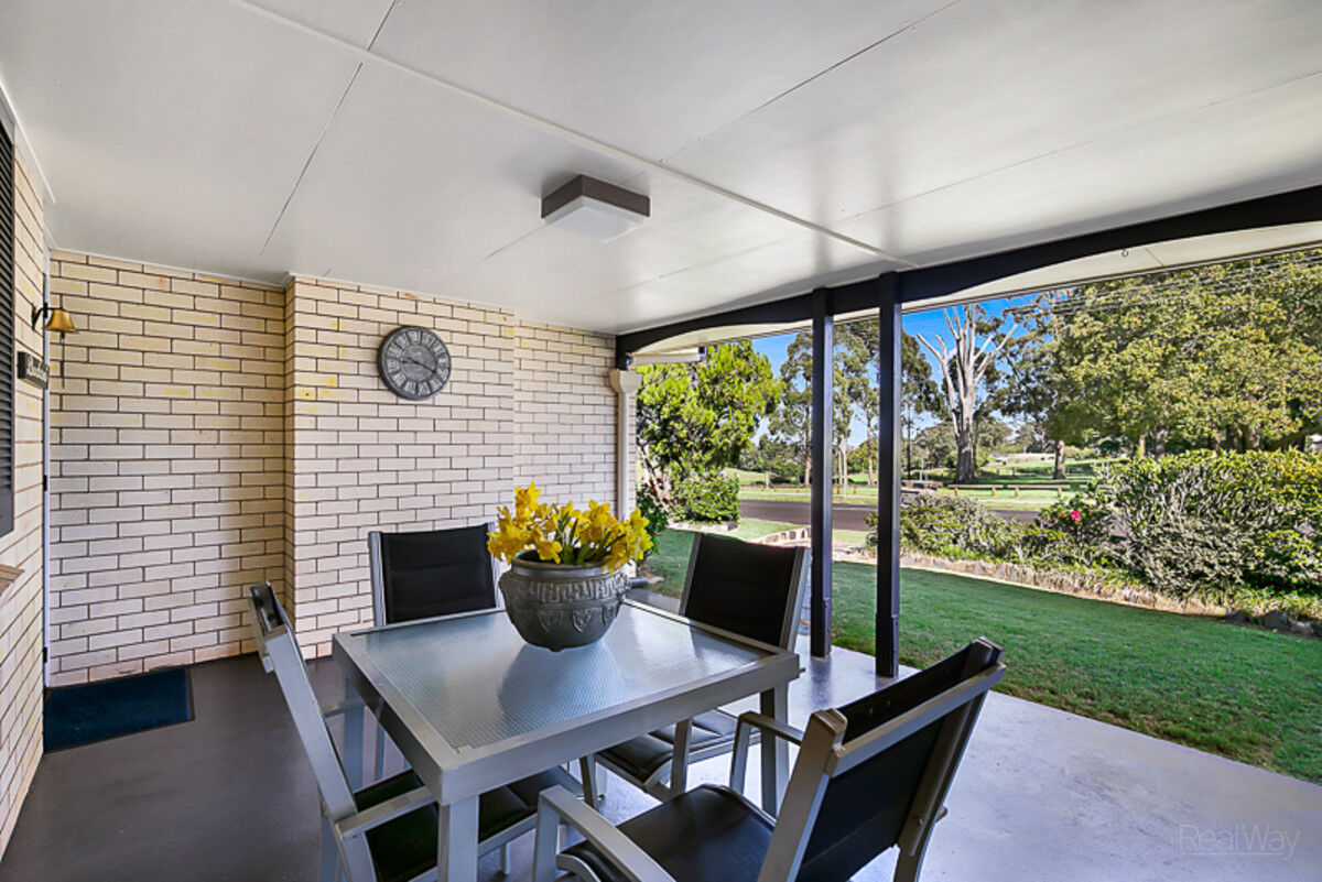 16 Stuart Street, Mount Lofty QLD 4350, Mount Lofty - Thumbnail 8